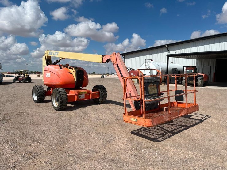 2011-jlg-600aj-image-7