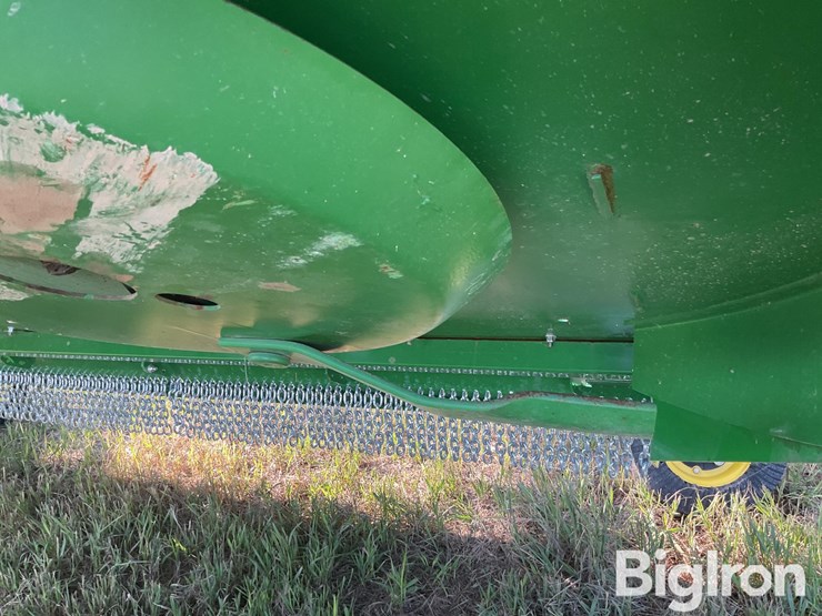 2025-john-deere-rc10m-image-12