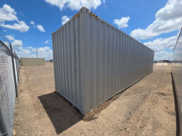 40'-shipping-container-image-4