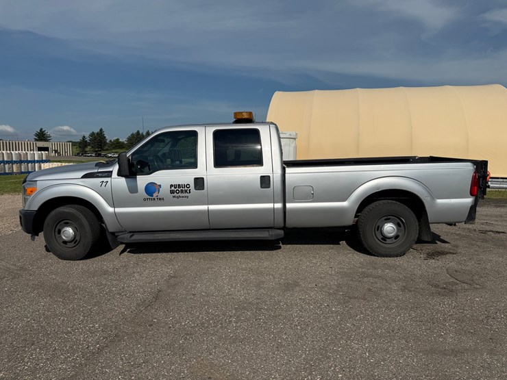 2011-ford-f350-image-2