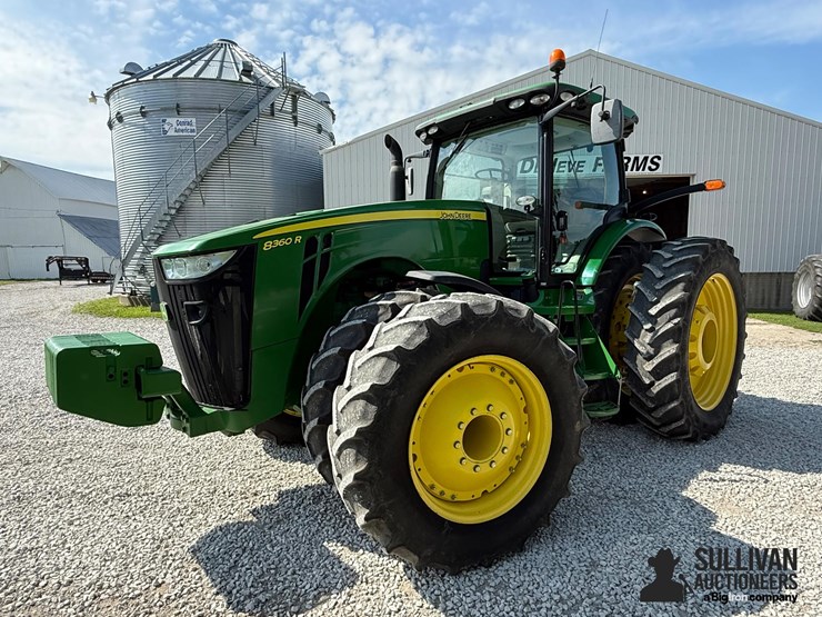 2013-john-deere-8360r-image-1