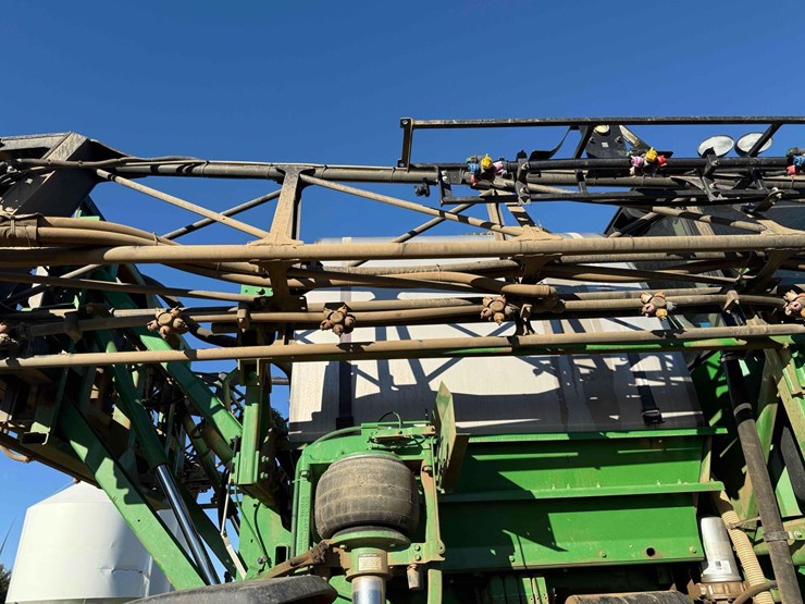 2011-john-deere-4830-image-3