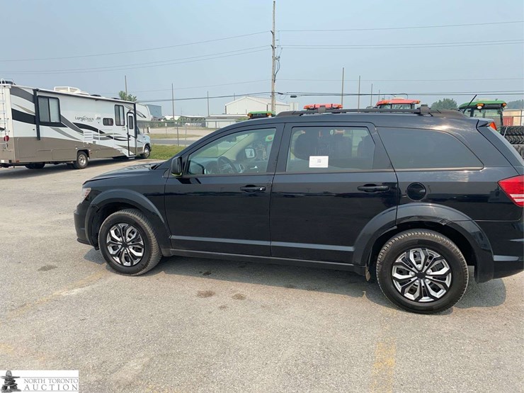 2015-dodge-journey-image-8