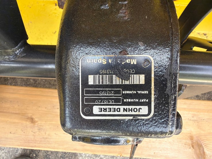 1985-john-deere-425-image-15