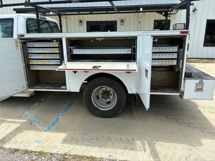 2015-ford-f350-xl-image-7