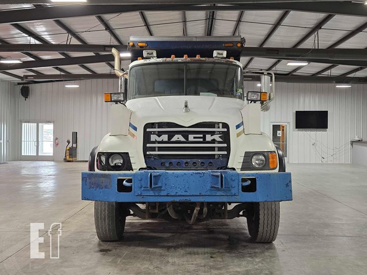2007-mack-granite-cv713-image-7