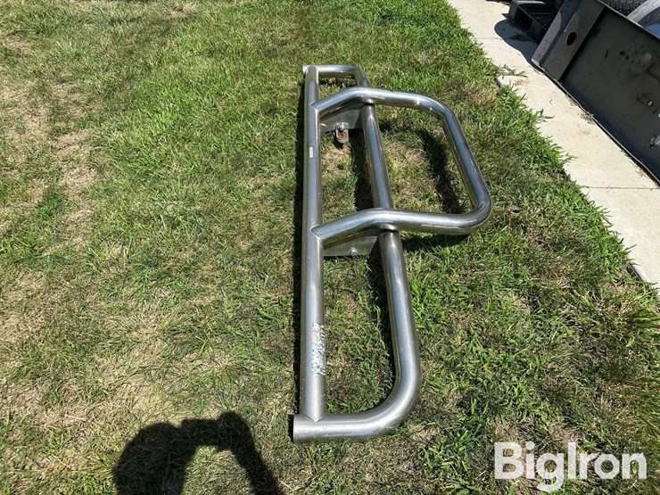 tuff-guard-truck/tractor-grill-guard-image-9