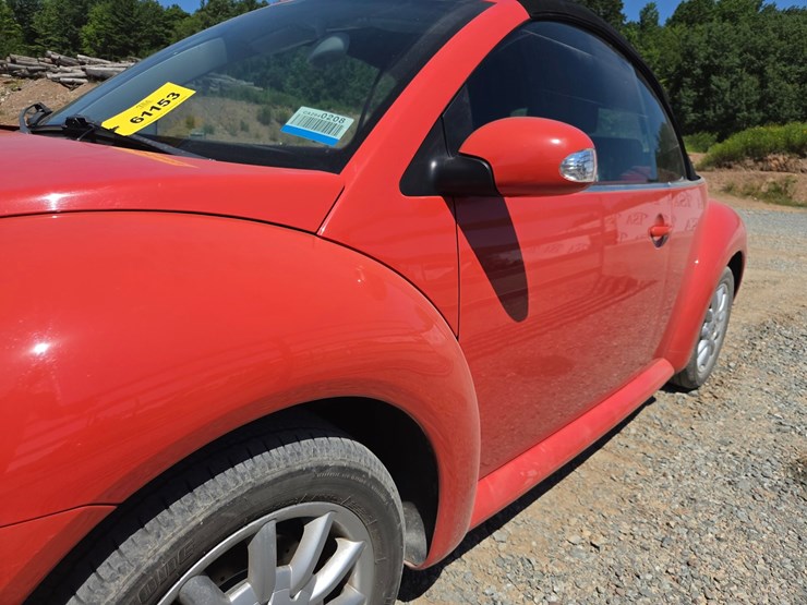 #61153-•-2005-volkswagen-convertible-image-11