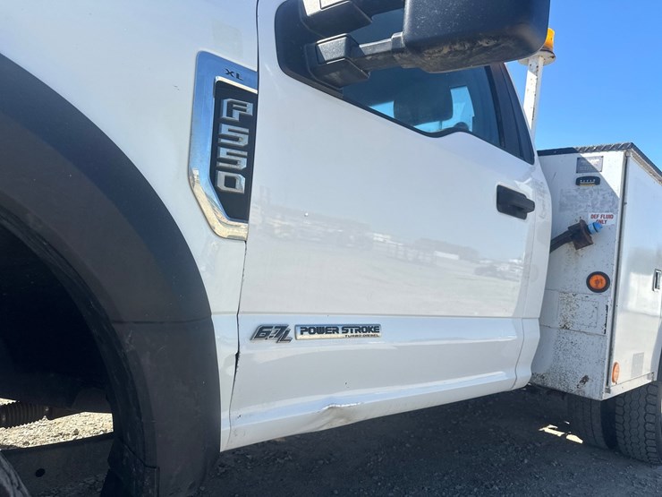 2019-ford-f550-image-24