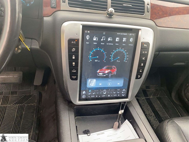 2011-gmc-yukon-image-12