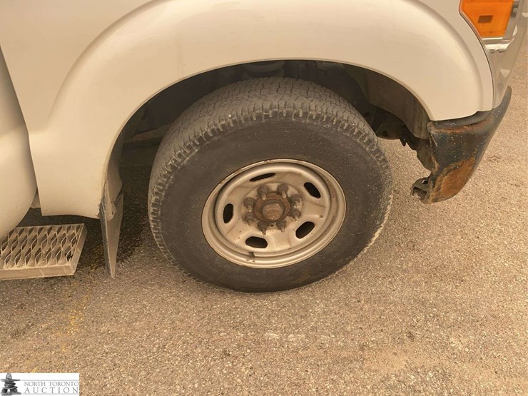2015-ford-f350-image-27