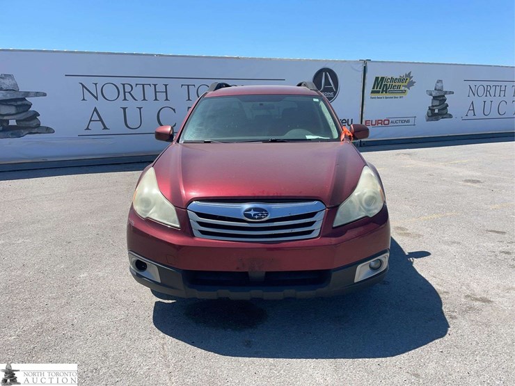 2011-subaru-outback-awd-2.5i-sport-4dr-wagon-cvt-image-2