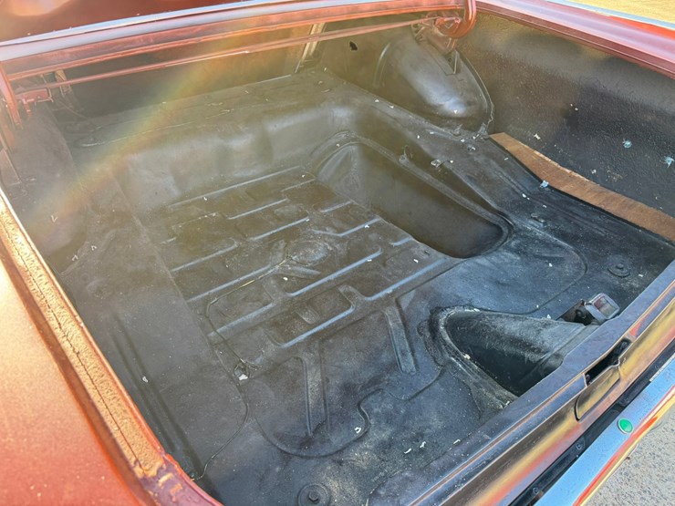 #1883-•-1957-ford-fairlane-image-22