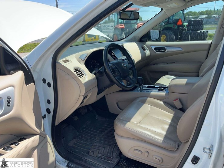 2020-nissan-pathfinder-image-11