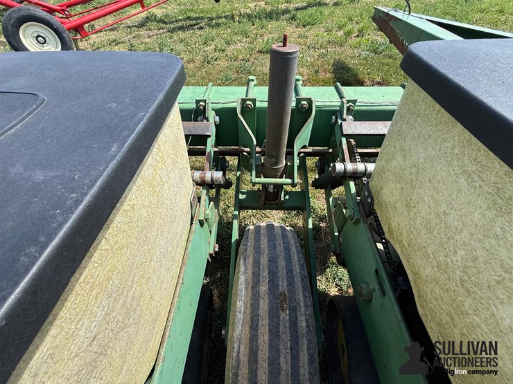 john-deere-7000-image-19