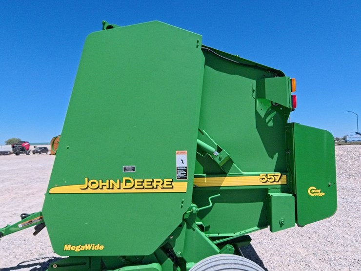 john-deere-557-image-26