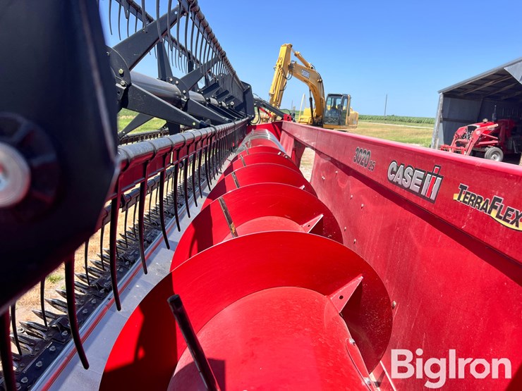2017-case-ih-3020-image-13