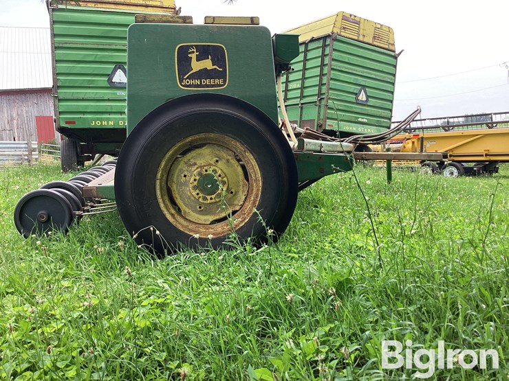 john-deere-8300-image-4