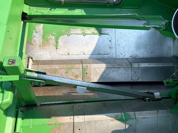 2011-john-deere-9770-sts-image-54