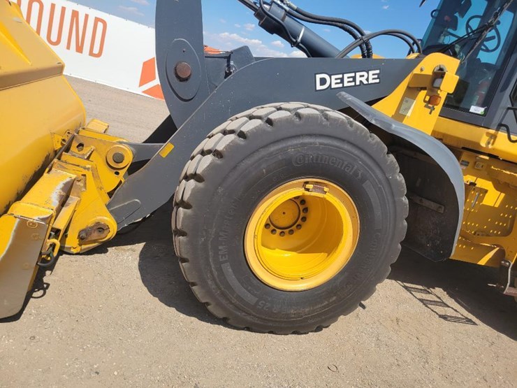 2022-john-deere-644-image-12