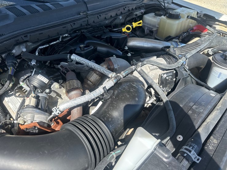 2019-ford-f550-image-40