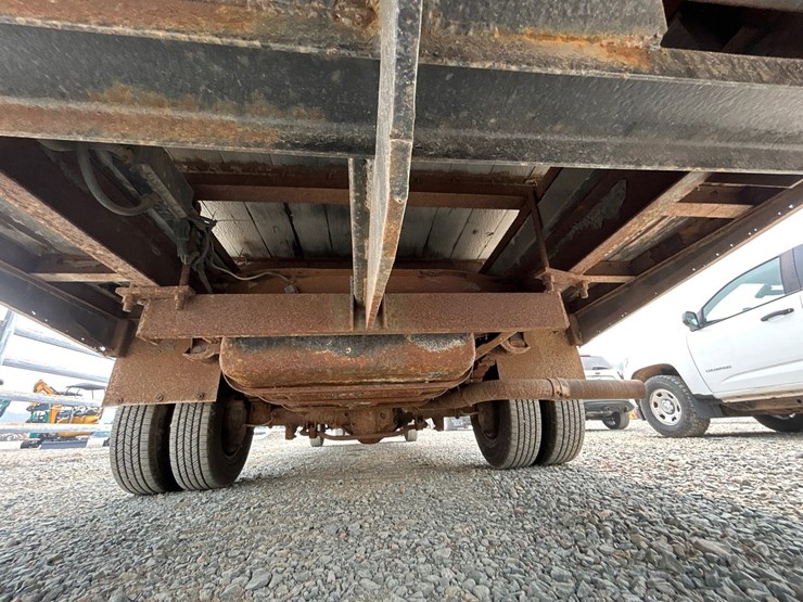 2002-ford-e450-image-32
