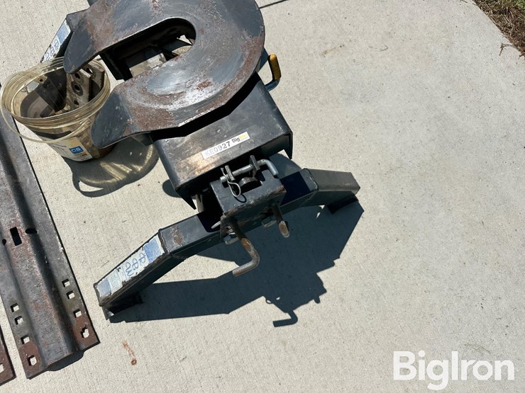 rbw-lil'-rocker-5th-wheel-trailer/camper-hitch-image-18