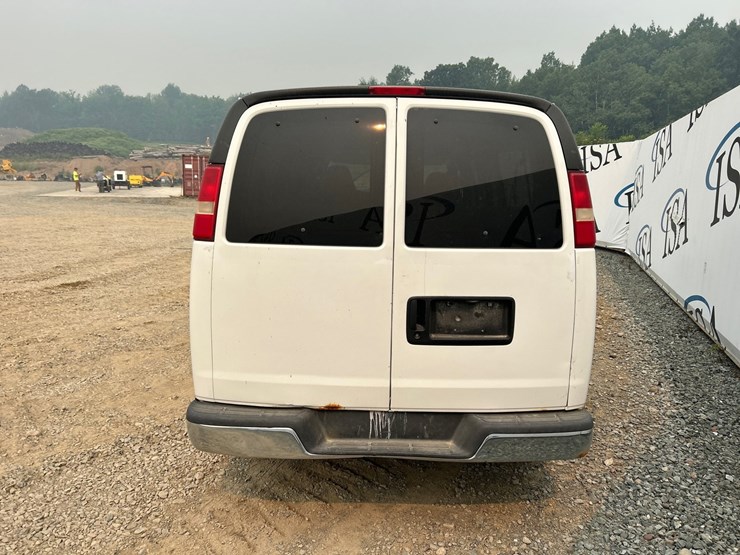 2007-chevrolet-3500-image-4
