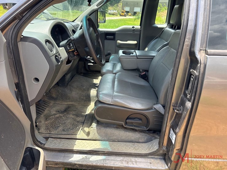 2004-ford-f150-xl-image-19