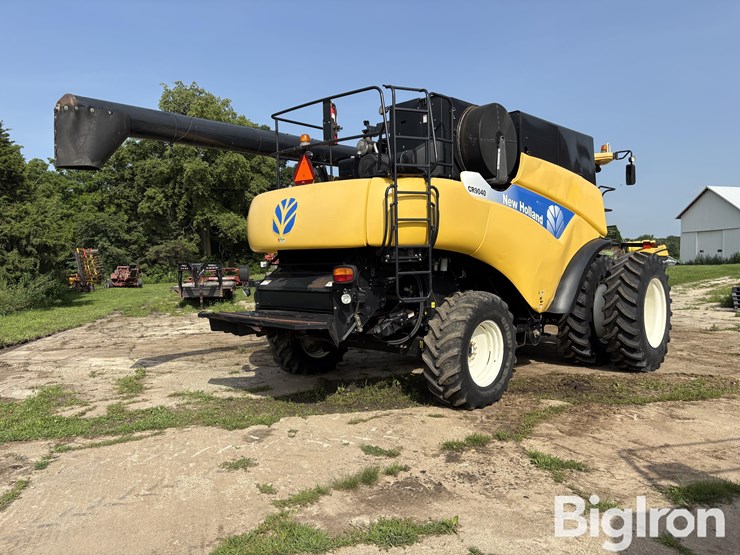 2009-new-holland-cr9040-image-5