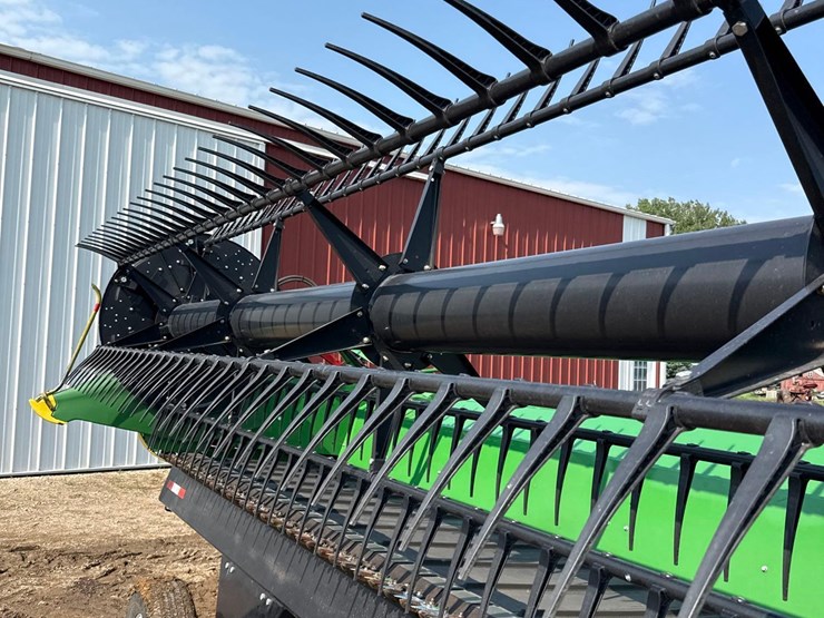2018-john-deere-635fd-image-10