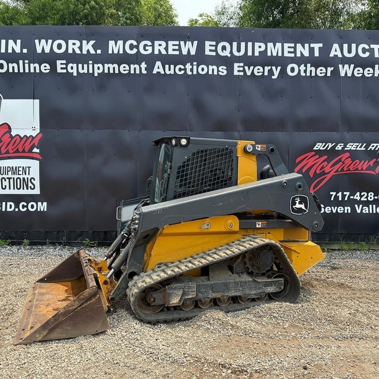 2023 DEERE 331G