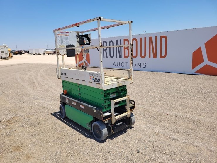 2018-jlg-1932r-image-3