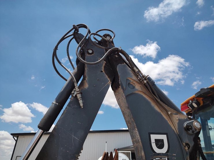 2016-deere-310sl-hl-image-21