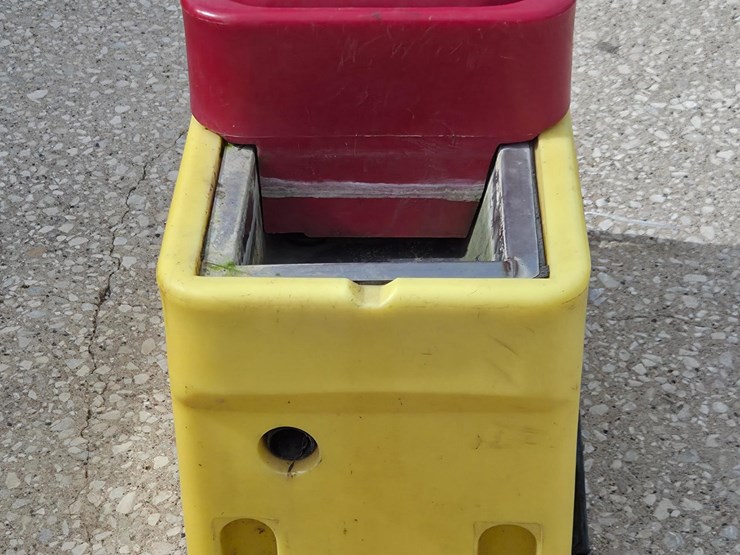 ritchie-heated-livestock-waterer-image-2