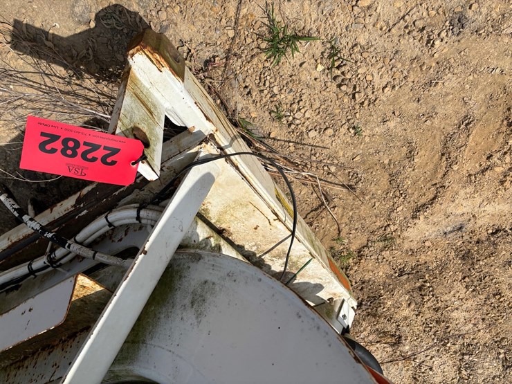 #2282-•-hose-reel-on-mount-image-13