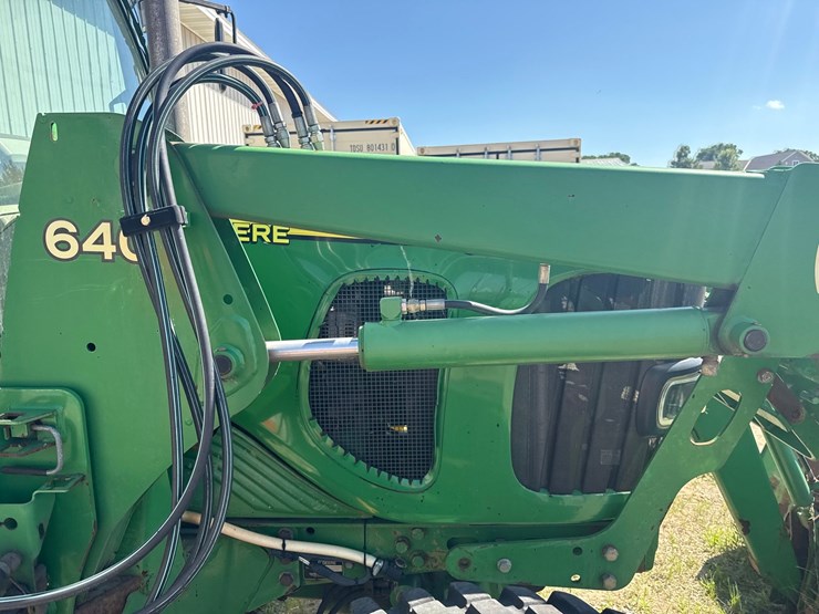 john-deere-640-image-23
