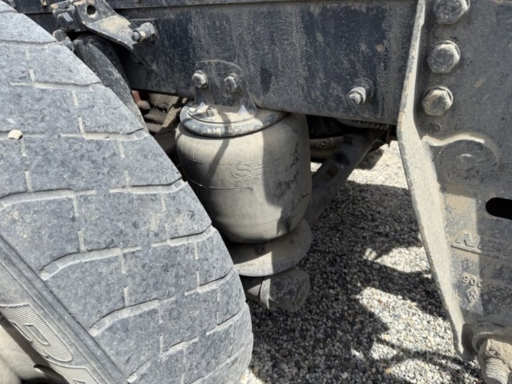 2000-kenworth-t800b-image-19