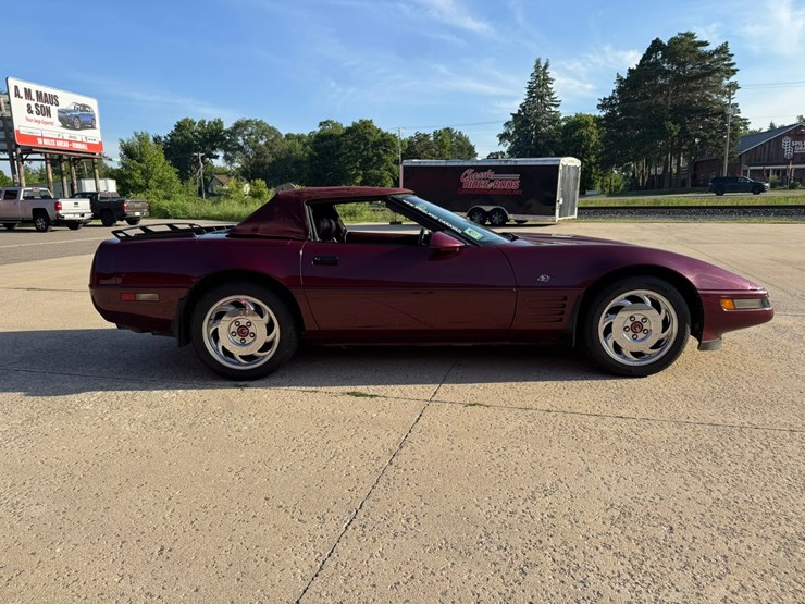 #1873-•-1993-chevrolet-corvette-image-6