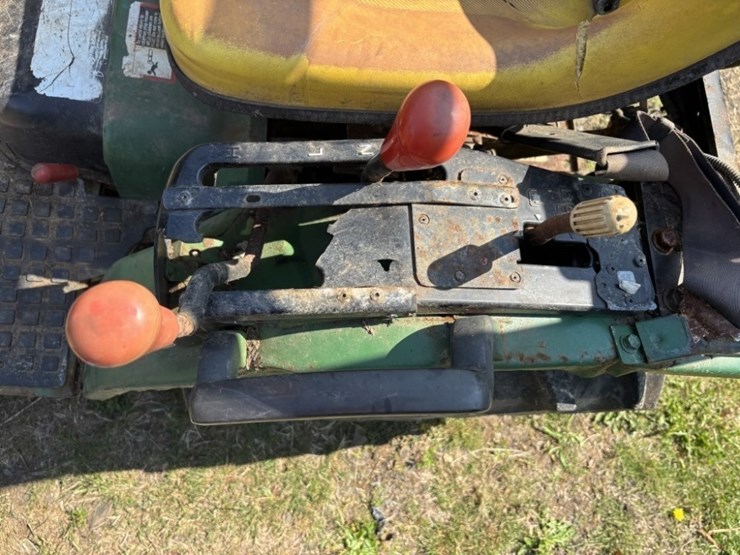 john-deere-4100-image-14