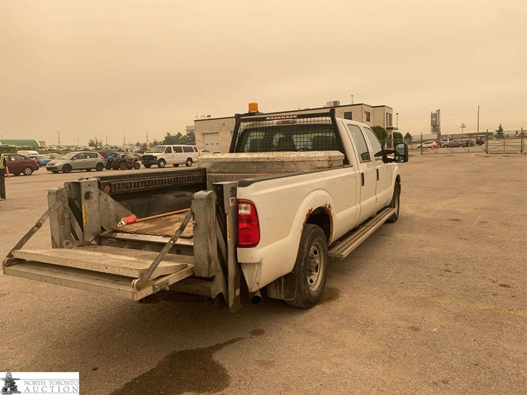 2015-ford-f350-image-5