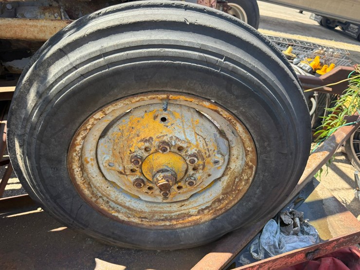 #2097-•-1953-ferguson-tractor-w/-trailer-image-20