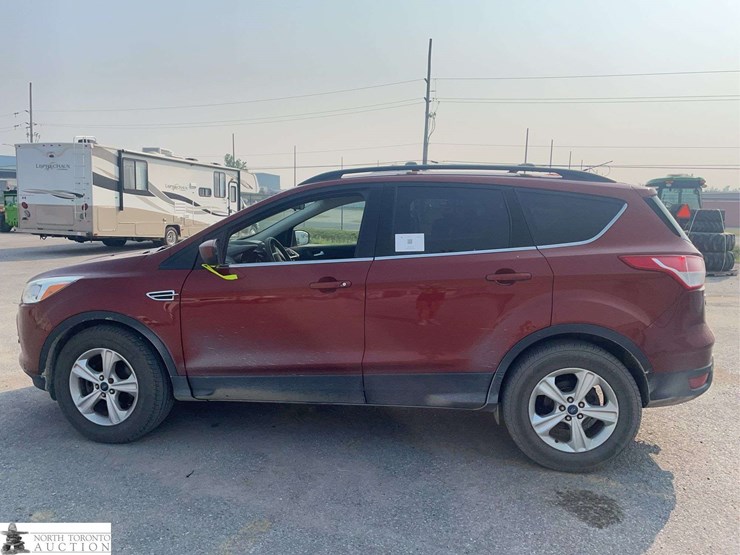 2014-ford-escape-image-8
