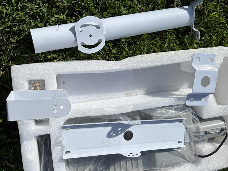 wywna-outdoor-solar-lighting-image-15