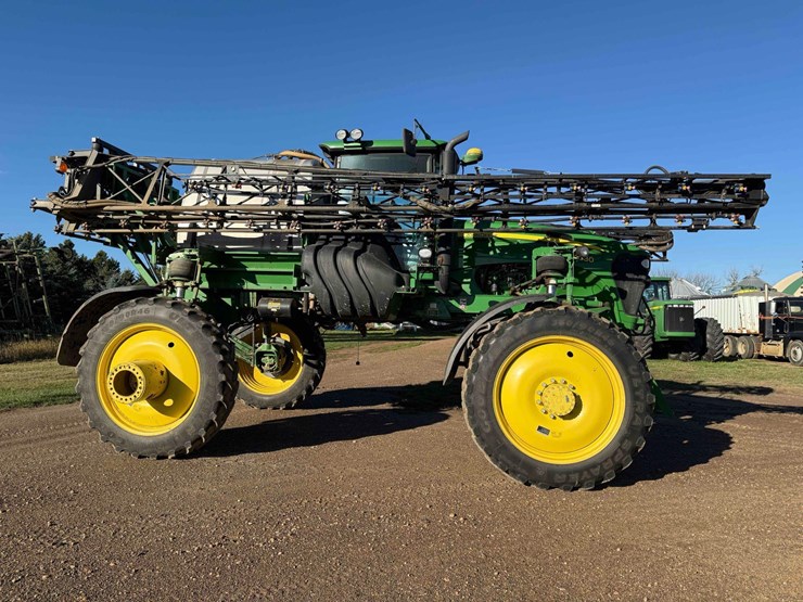 2011-john-deere-4830-image-2