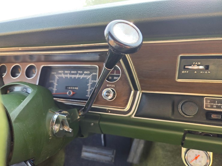 #1835-•-1972-dart-swinger-image-64
