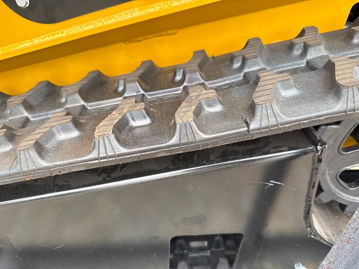 #5156-•-2026-agt-mx-crt23-mini-skid-steer-image-25