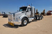 2022 KENWORTH T880