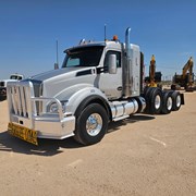 2022 KENWORTH T880