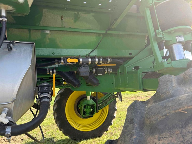 2011-john-deere-4830-image-26